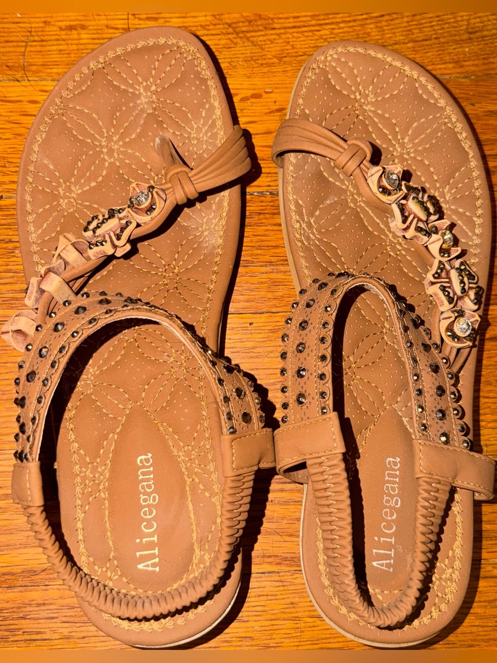 Alicegana Tan Rhinestone Embellished Comfort Sandals Women’s Size 9 Slingback
